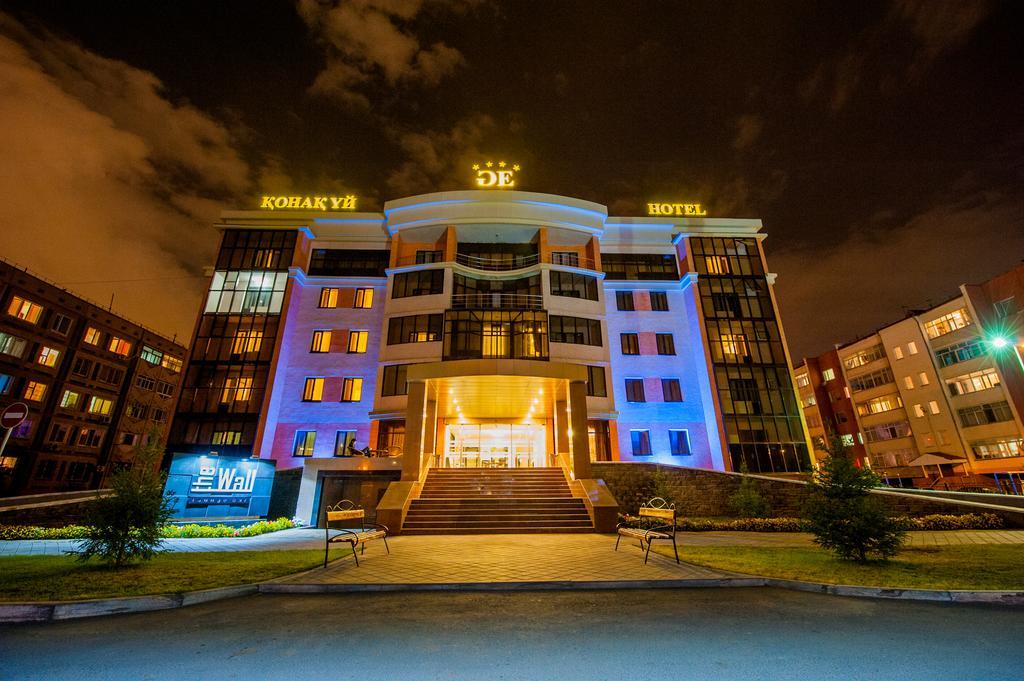 Goldman Empire Astana Exterior foto
